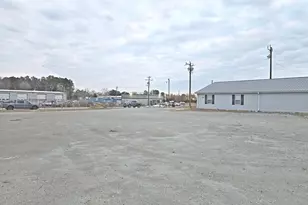 163 W Pine St, New Bern, NC 28560 - Photo 1
