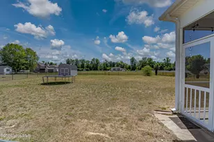 102 E Lake Dr, Goldsboro, NC 27534 - Photo 36