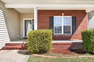 202 Winterlochen Dr, Jacksonville, NC 28540 - Photo 4