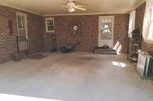 316 First St, Hookerton, NC 28538 - Photo 4
