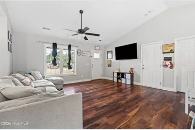505 Cherry Blossom Lane, Richlands, NC 28574 - Photo 6