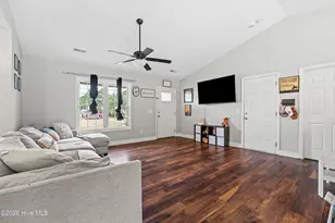 505 Cherry Blossom Ln, Richlands, NC 28574 - Photo 6