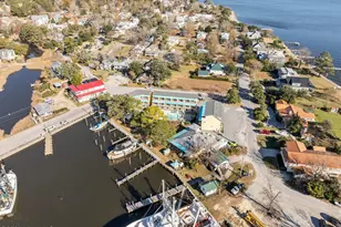 305 South Ave, Oriental, NC 28571 - Photo 38