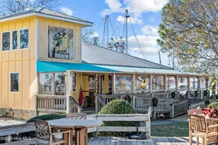305 South Ave, Oriental, NC 28571 - Photo 28