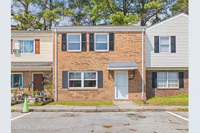 416 Myrtlewood Circle, Jacksonville, NC 28546 - Photo 1