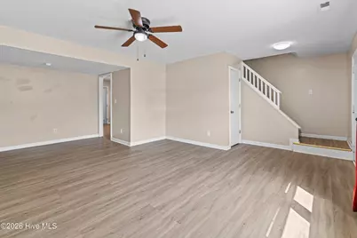 416 Myrtlewood Circle, Jacksonville, NC 28546 - Photo 6