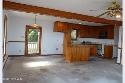 210 Shore Road, Newport, NC 28570 - Photo 10