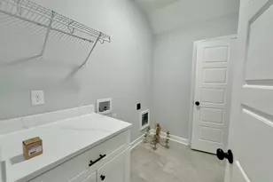 3738 Chatsworth Dr, La Grange, NC 28551 - Photo 14