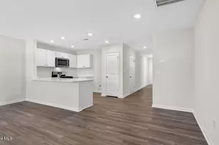 108 Clementine St, Sanford, NC 27332 - Photo 8