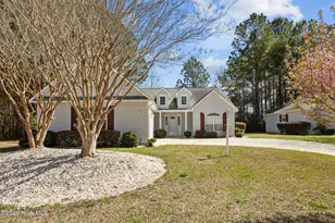 404 Jasmine N, Swansboro, NC 28584 - Photo 2