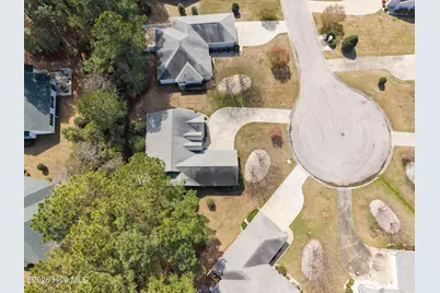 404 Jasmine N, Swansboro, NC 28584 - Photo 10