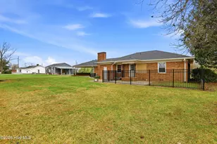 403 Smith Chapel Rd, Mount Olive, NC 28365 - Photo 6