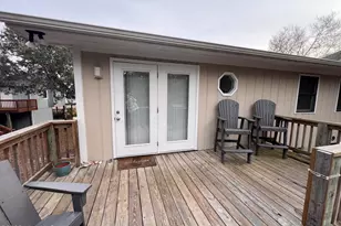 7019 Sound Dr, Emerald Isle, NC 28594 - Photo 2