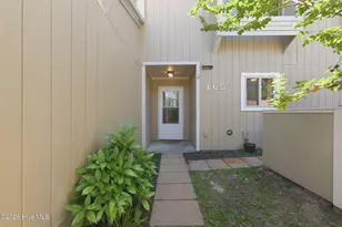 165 Quarterdeck, New Bern, NC 28562 - Photo 2