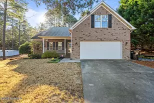 60 Spring Lake Dr, Pinehurst, NC 28374 - Photo 1