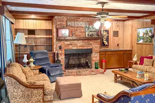 703 W 27th St, Lumberton, NC 28358 - Photo 2