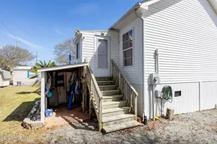 8504 Reed Dr, Emerald Isle, NC 28594 - Photo 18