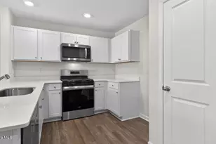 112 Clementine St, Sanford, NC 27332 - Photo 4