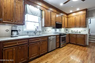 312 Pinewood Rd, Greenville, NC 27858 - Photo 32