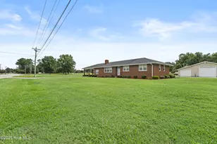 195 Winfall Blvd, Hertford, NC 27944 - Photo 1