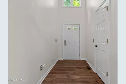 618 Chelsea Drive, Sanford, NC 27332 - Photo 2
