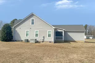 409 Rogers Rd, Zebulon, NC 27597 - Photo 4