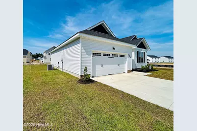 824 Hidden Bridge Drive, Jacksonville, NC 28546 - Photo 2