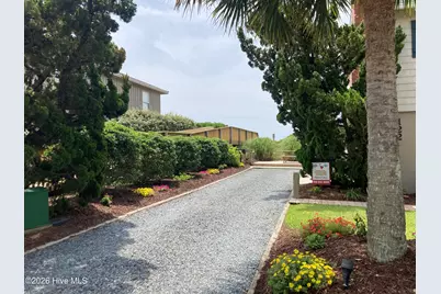 122 Ocean Boulevard E, Holden Beach, NC 28462 - Photo 4