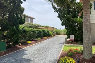 122 Ocean Blvd E, Holden Beach, NC 28462 - Photo 4