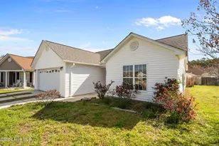 4940 Montserrat Dr, Southport, NC 28461 - Photo 4