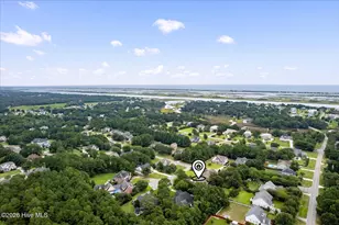 203 Hatteras Ct, Hampstead, NC 28443 - Photo 6