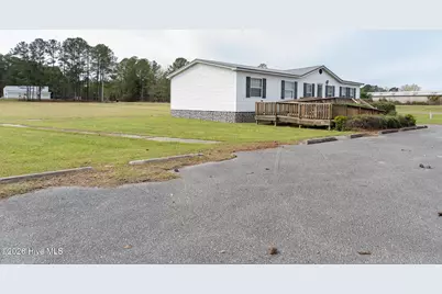 904 Jefferson Street, Whiteville, NC 28472 - Photo 2