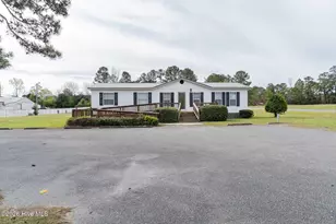 904 Jefferson St, Whiteville, NC 28472 - Photo 1
