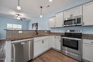 42 Catalina Cir, Swansboro, NC 28584 - Photo 8