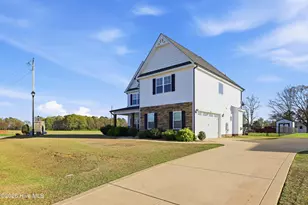 101 Running Deer Ln, Princeton, NC 27569 - Photo 4