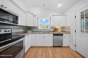332 NE 40th St, Oak Island, NC 28465 - Photo 40
