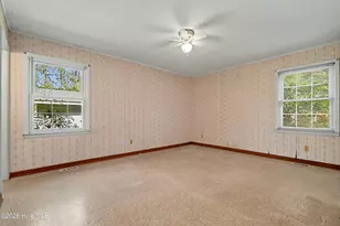 101 NE 40th St, Oak Island, NC 28465 - Photo 26