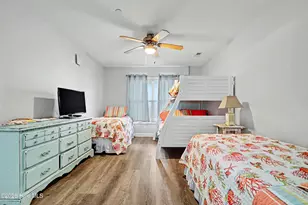 105 SE 58th St, Oak Island, NC 28465 - Photo 8