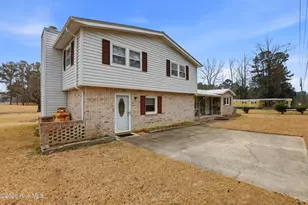 641 Haws Run Rd, Jacksonville, NC 28540 - Photo 4