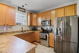 306 Brunswick Dr, Jacksonville, NC 28546 - Photo 8