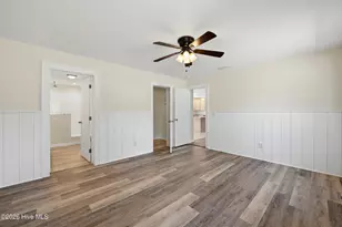 858 Wildwood Cir, Hampstead, NC 28443 - Photo 16