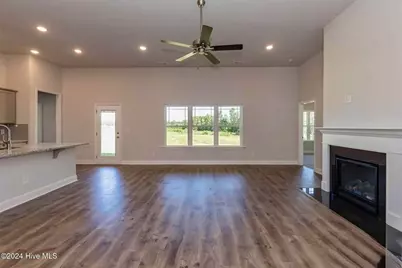 162 Seashore Street, Grimesland, NC 27837 - Photo 12