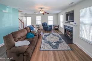 102 Gadson Ct, Richlands, NC 28574 - Photo 8
