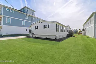 9105 W 9th St, Surf City, NC 28445 - Photo 4