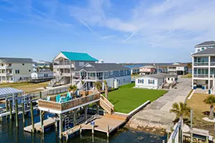 9105 W 9th St, Surf City, NC 28445 - Photo 2