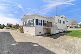 9105 W 9th St, Surf City, NC 28445 - Photo 6