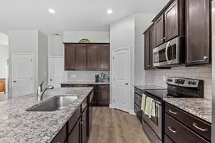 205 Mango Pl S, Hubert, NC 28539 - Photo 10