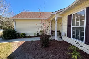 302 Appaloosa Ct, Swansboro, NC 28584 - Photo 2