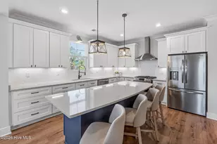8124 Lakeview Dr, Wilmington, NC 28412 - Photo 2