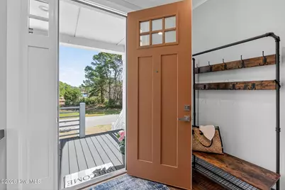 8124 Lakeview Drive, Wilmington, NC 28412 - Photo 8